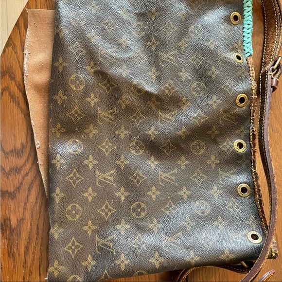 Spring Crossbody Handbag Hand Made accented stitching NWT - Picture 6 of 10